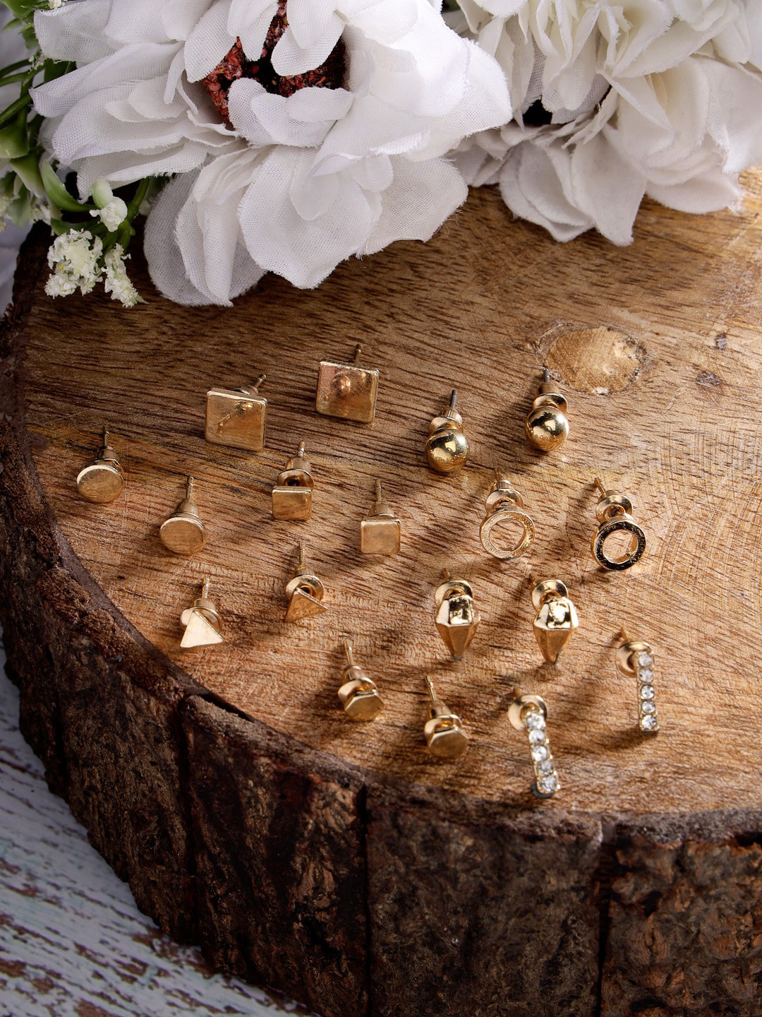 

Scintillare By Sukkhi Set of 9 Gold Plated Crystals Studded Geometric Stud Earrings