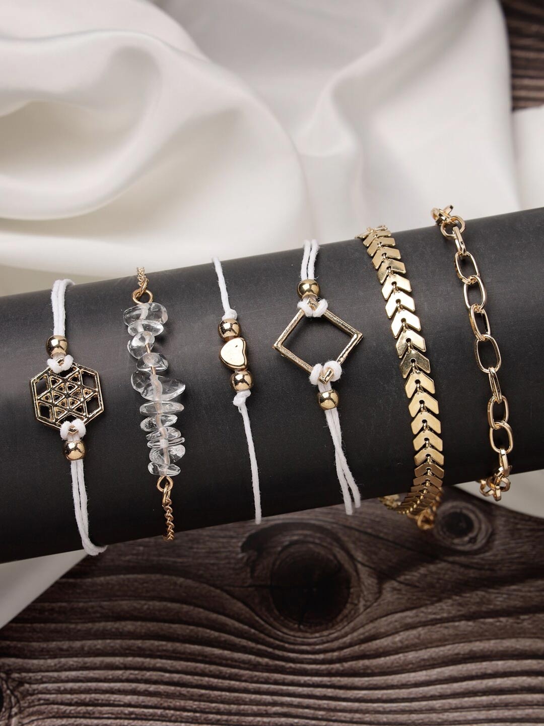 

Scintillare By Sukkhi Set of 6 Gold Plated Bracelet