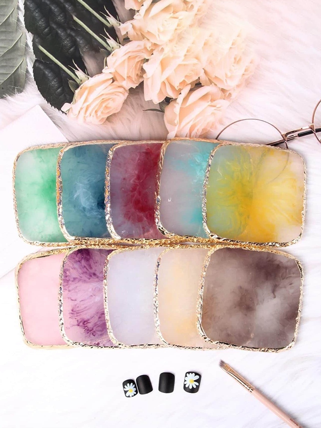 

FEELHIGH Square Shape Nail Art Mixing Colors Palette, Multi