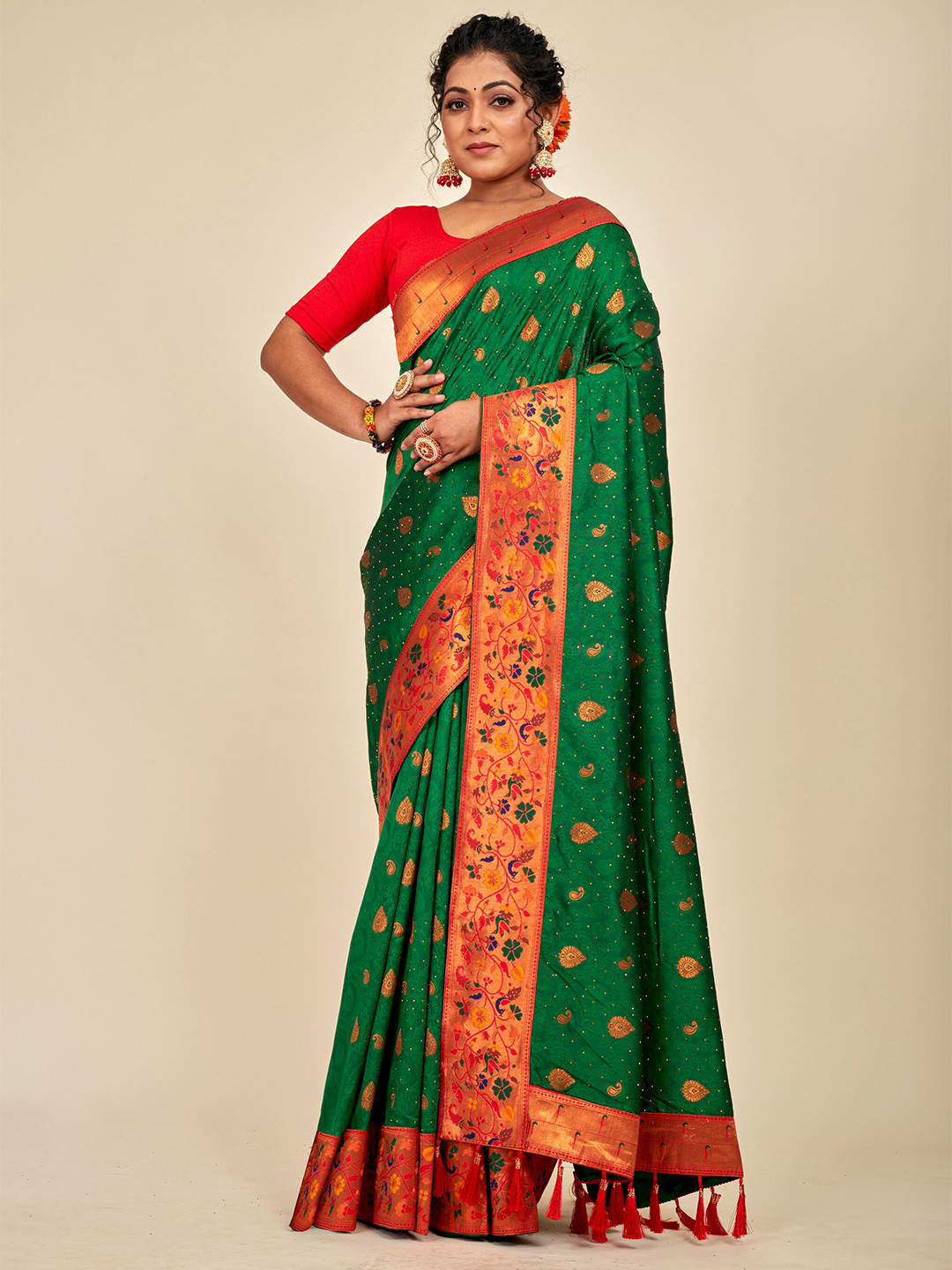 

MAHALASA Ethnic Motifs Woven Design Silk Cotton Saree, Green