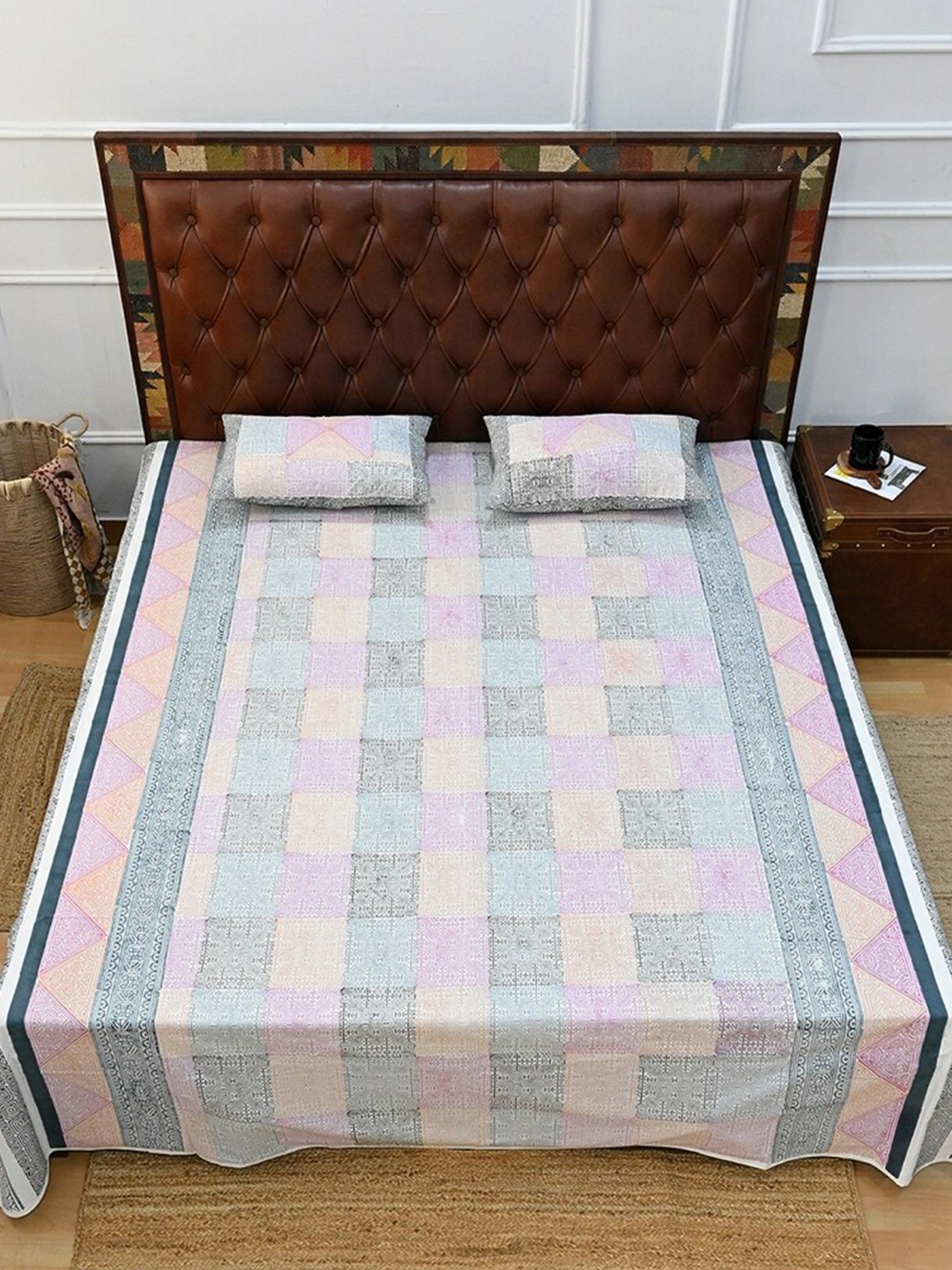 

Art Avenue Grey & Beige Geometric Cotton 120 TC Crib Bedsheet with 2 Pillow Covers