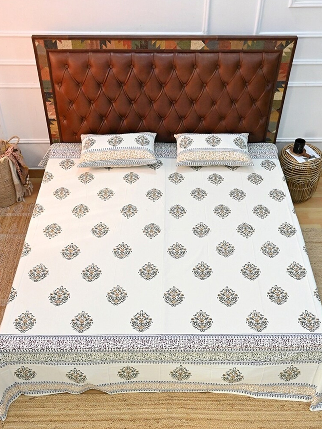 

Art Avenue White & Green Floral Cotton 120 TC Crib Bedsheet with 2 Pillow Covers