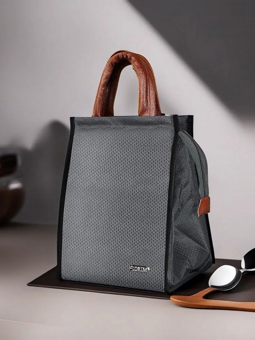 

LOREM Geometric Printed Waterproof Insulated Lunch Bag, Grey