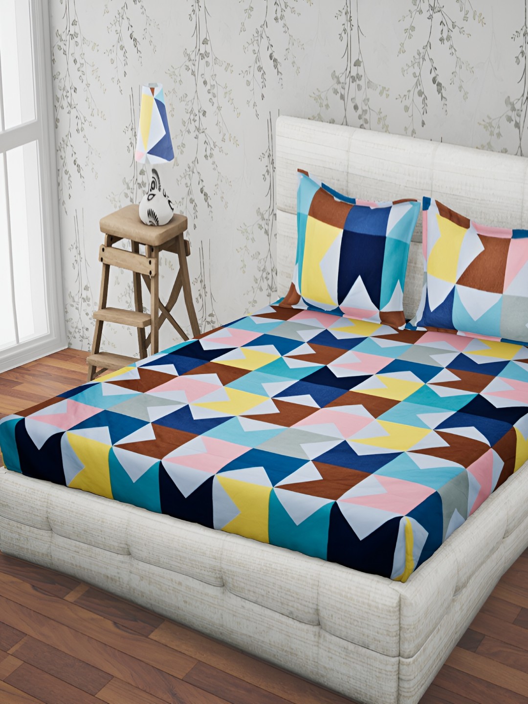 

RRC Blue Geometric 144 TC Queen Bedsheet Set