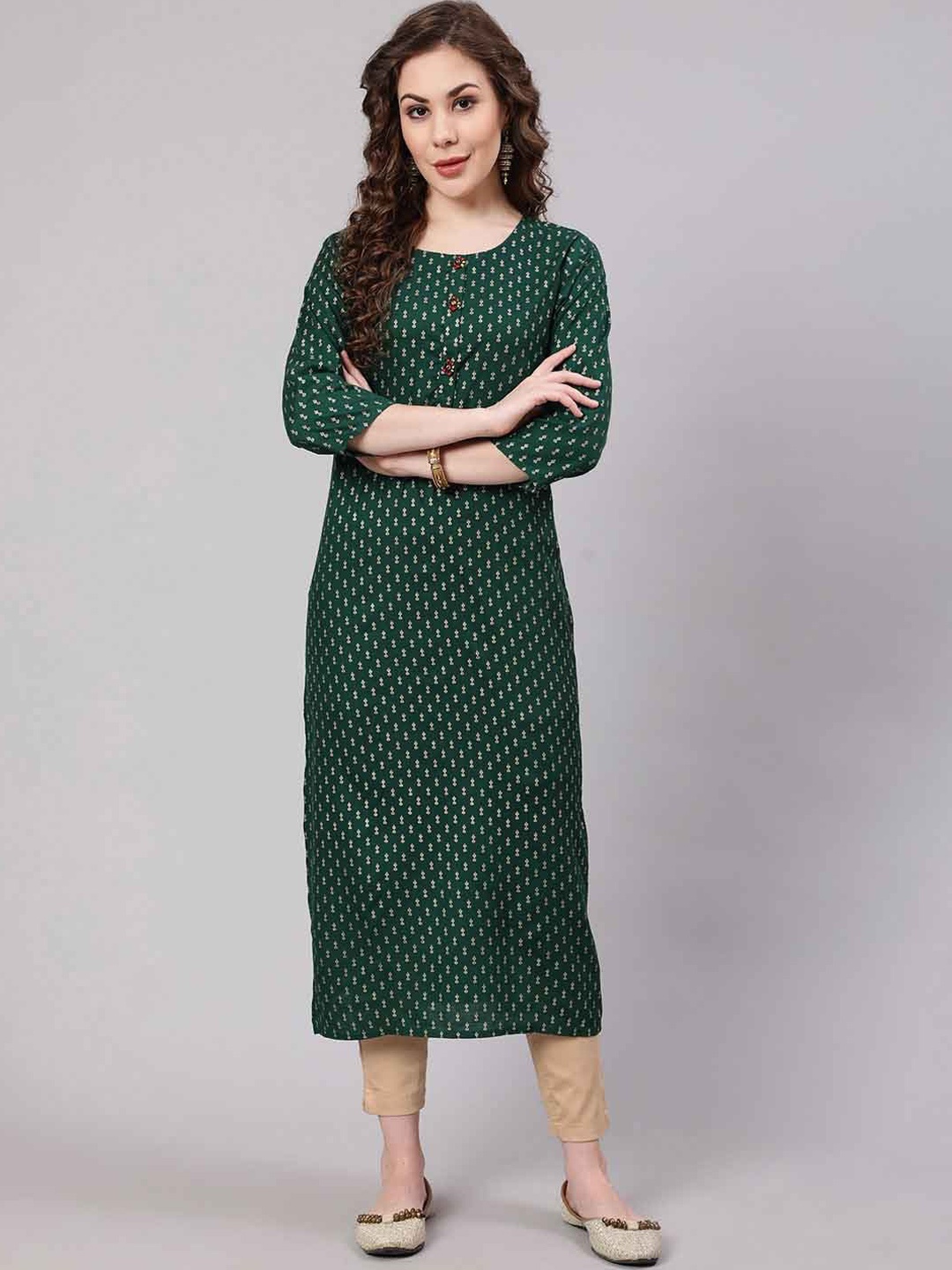 

KALINI Floral Printed Round Neck Straight Kurta, Green
