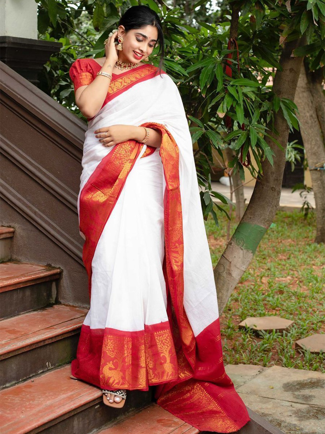 

VEERAX Pure Silk Designer Kota Saree, White