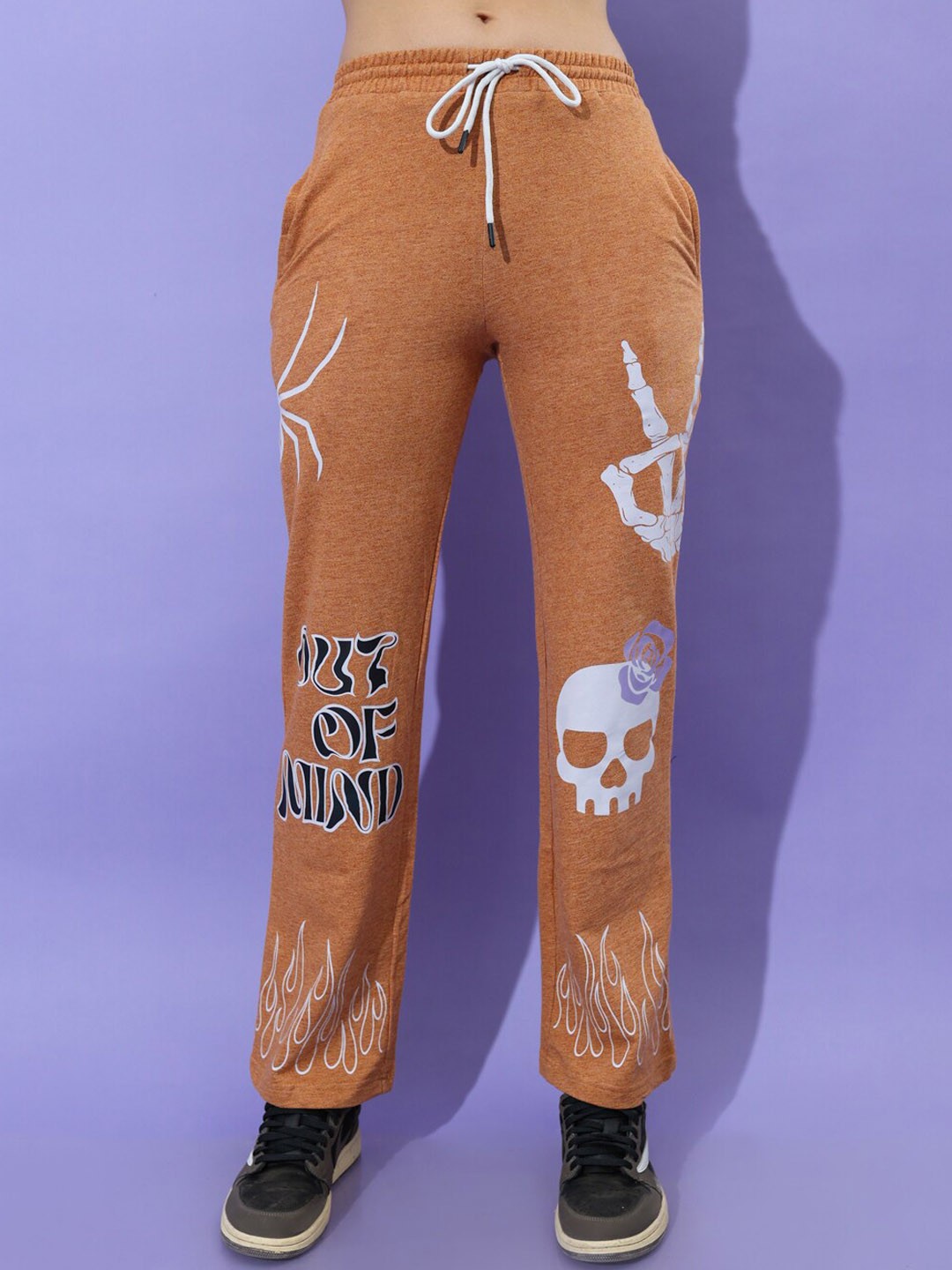 

Stylecast X Hersheinbox Women Brown Graphic Printed Pure Cotton Trousers