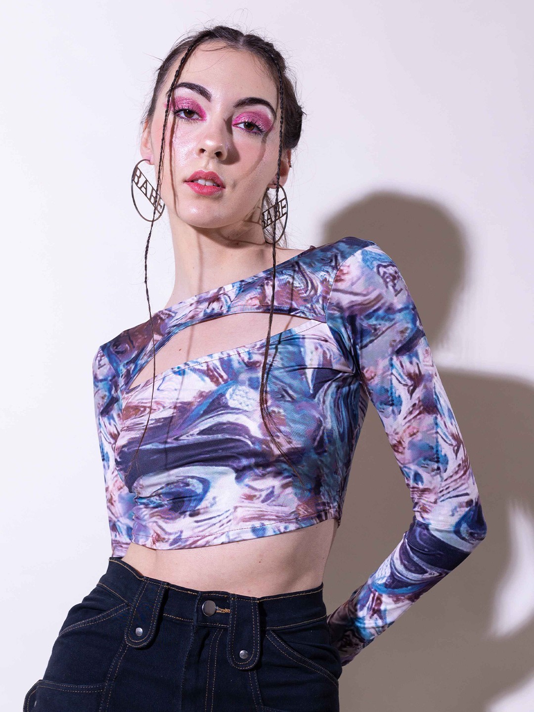 

Stylecast X Hersheinbox Abstract Printed Round Neck Crop Top, Blue