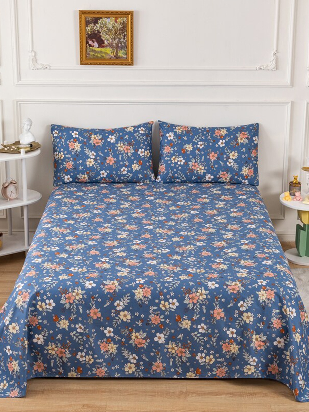 

JC HOME Blue & White Floral 200 TC Cotton King Bedsheet with 2 Pillow Covers