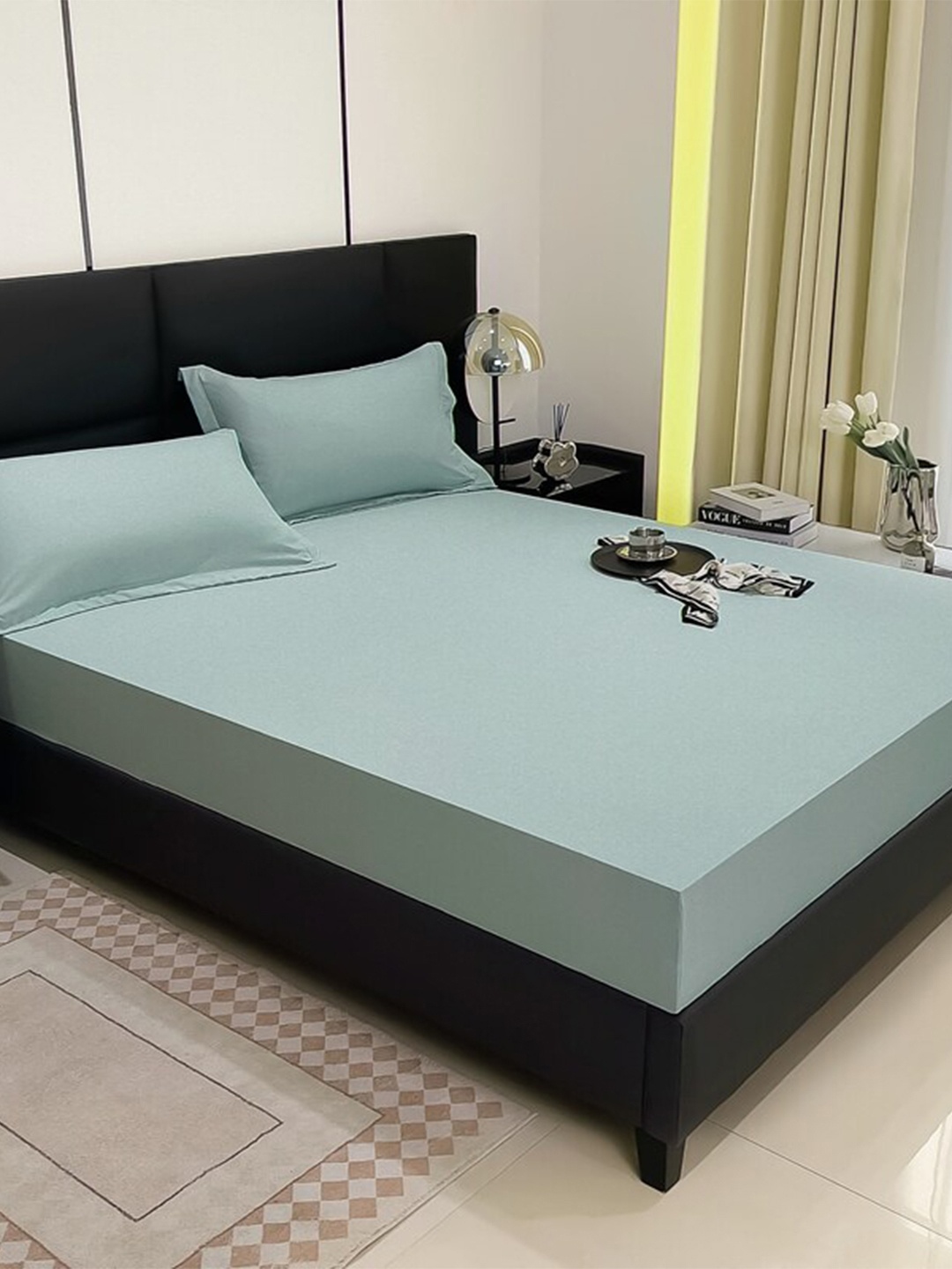 

JC HOME Green 150 TC King Bedsheet with 2 Pillow Covers