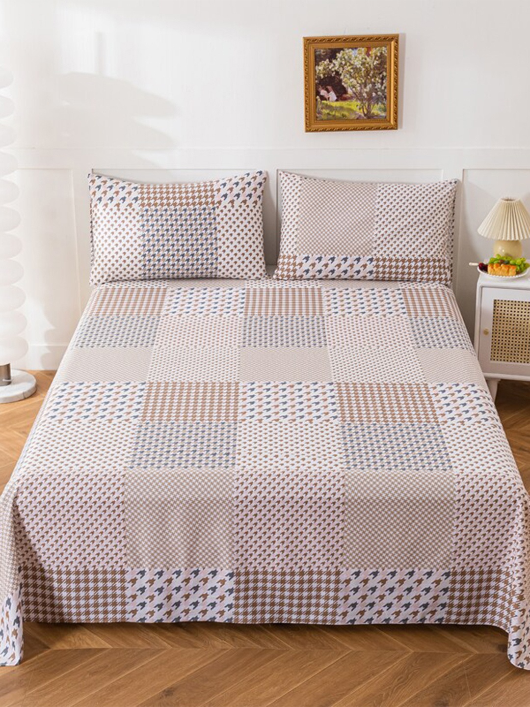 

JC HOME White & Brown 200 TC Cotton King Bedsheet with 2 Pillow Covers