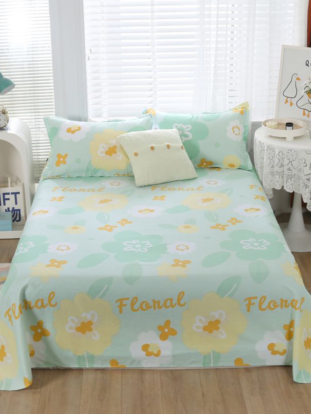 

JC HOME Green & Yellow 200 TC Cotton King Bedsheet with 2 Pillow Covers