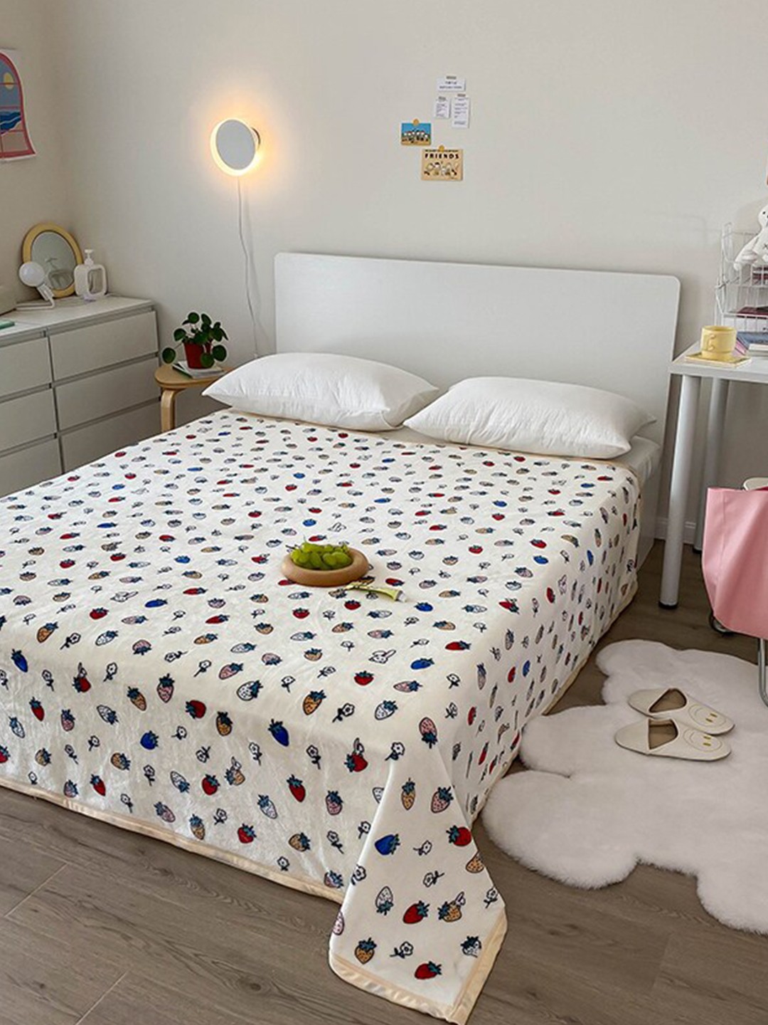 

JC Collection White & Red Abstract Printed AC Room 300 GSM Double Bed Blanket