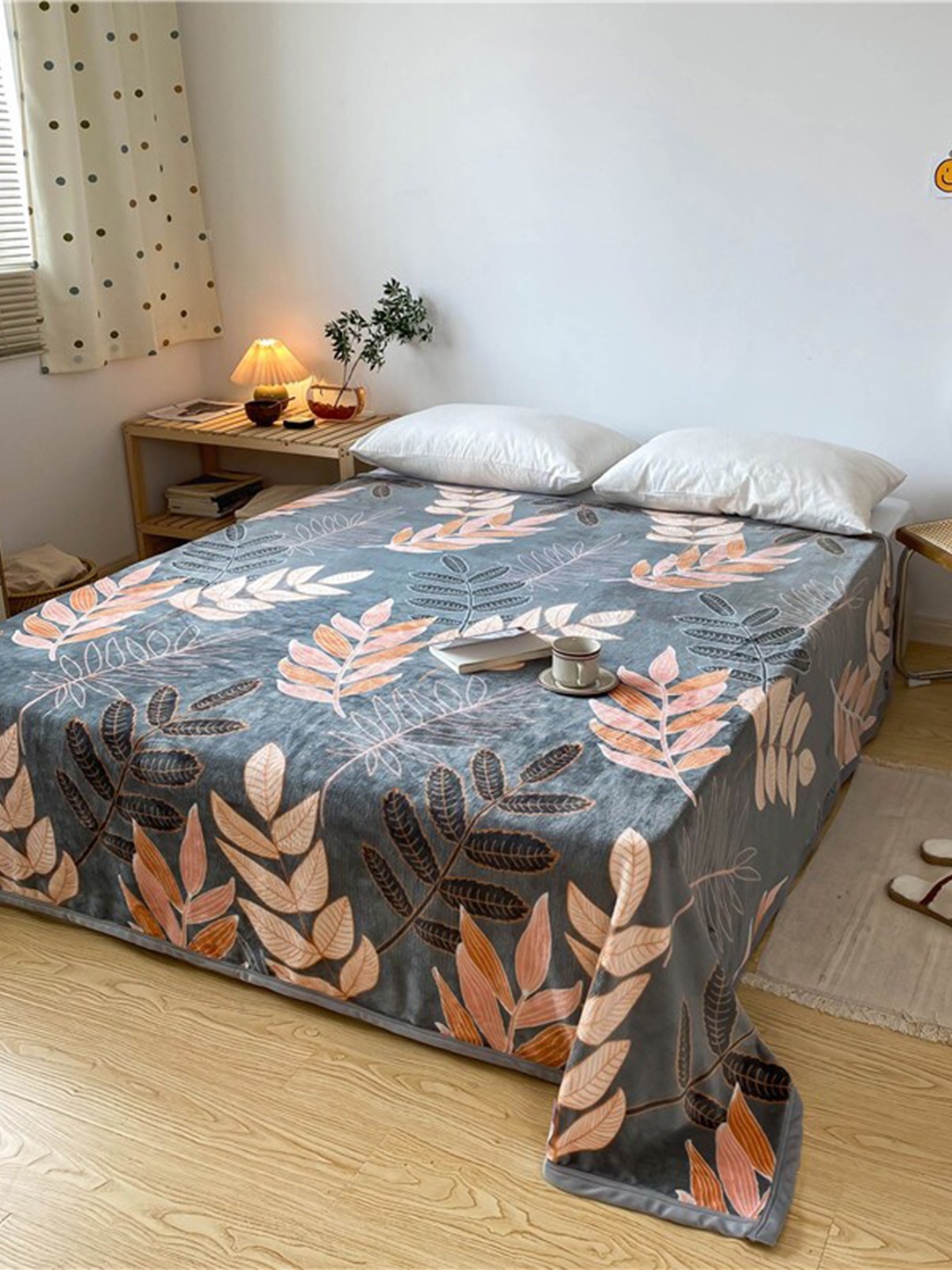 

JC Collection Grey & Pink Floral AC Room 300 GSM Single Bed Blanket