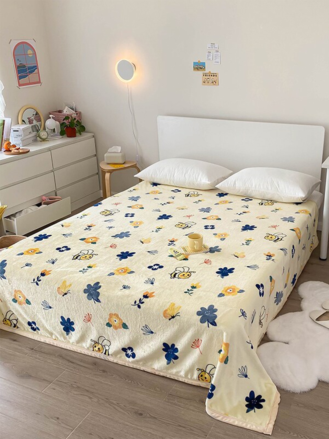 

JC Collection Yellow & Blue Floral AC Room Double Queen Bed Blanket