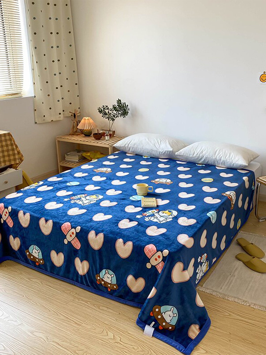 

JC Collection Blue & White Cartoon Characters AC Room Double Bed Blanket