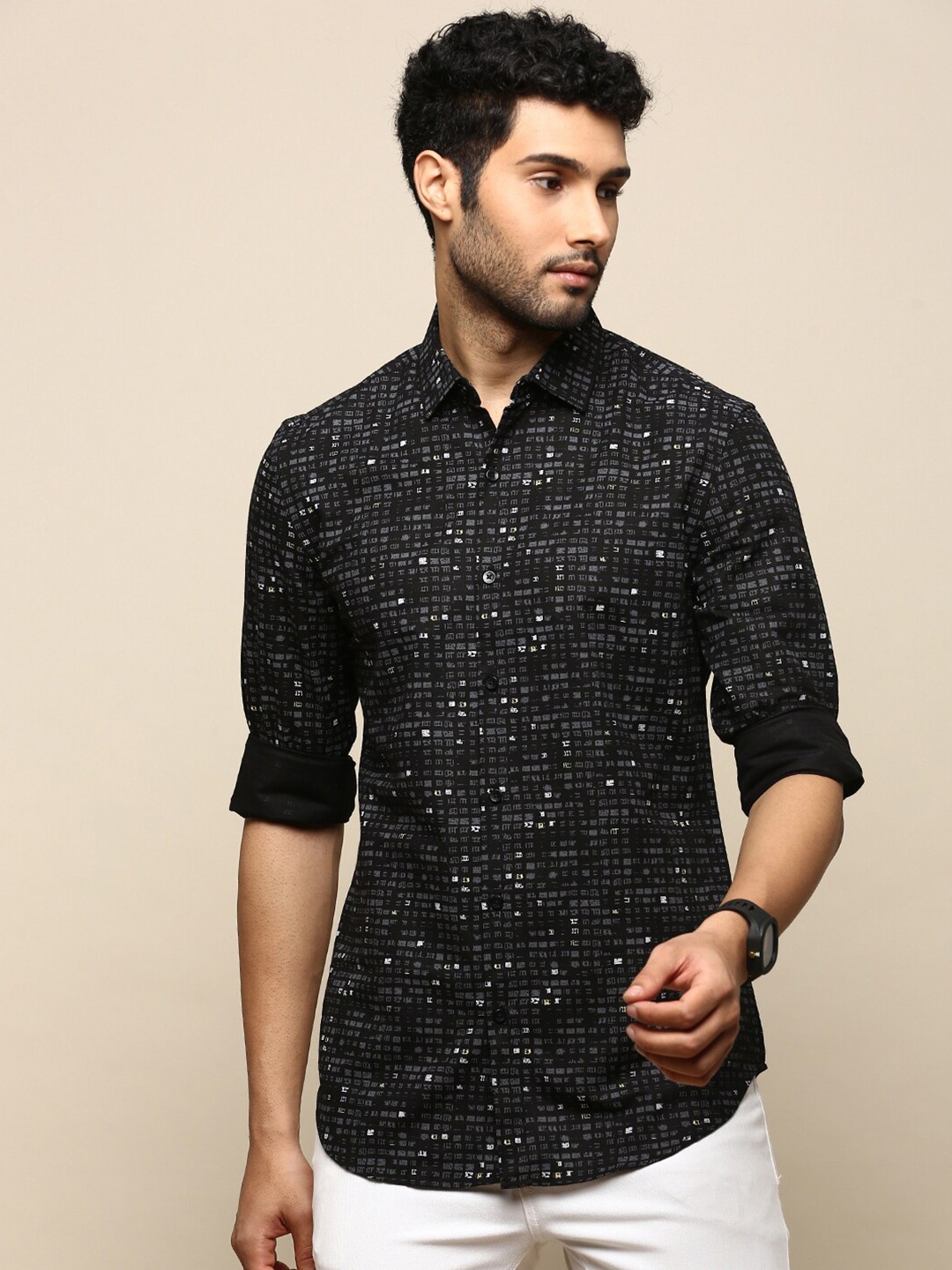 

INVICTUS Abstract Printed Club Slim Fit Cotton Casual Shirt, Black