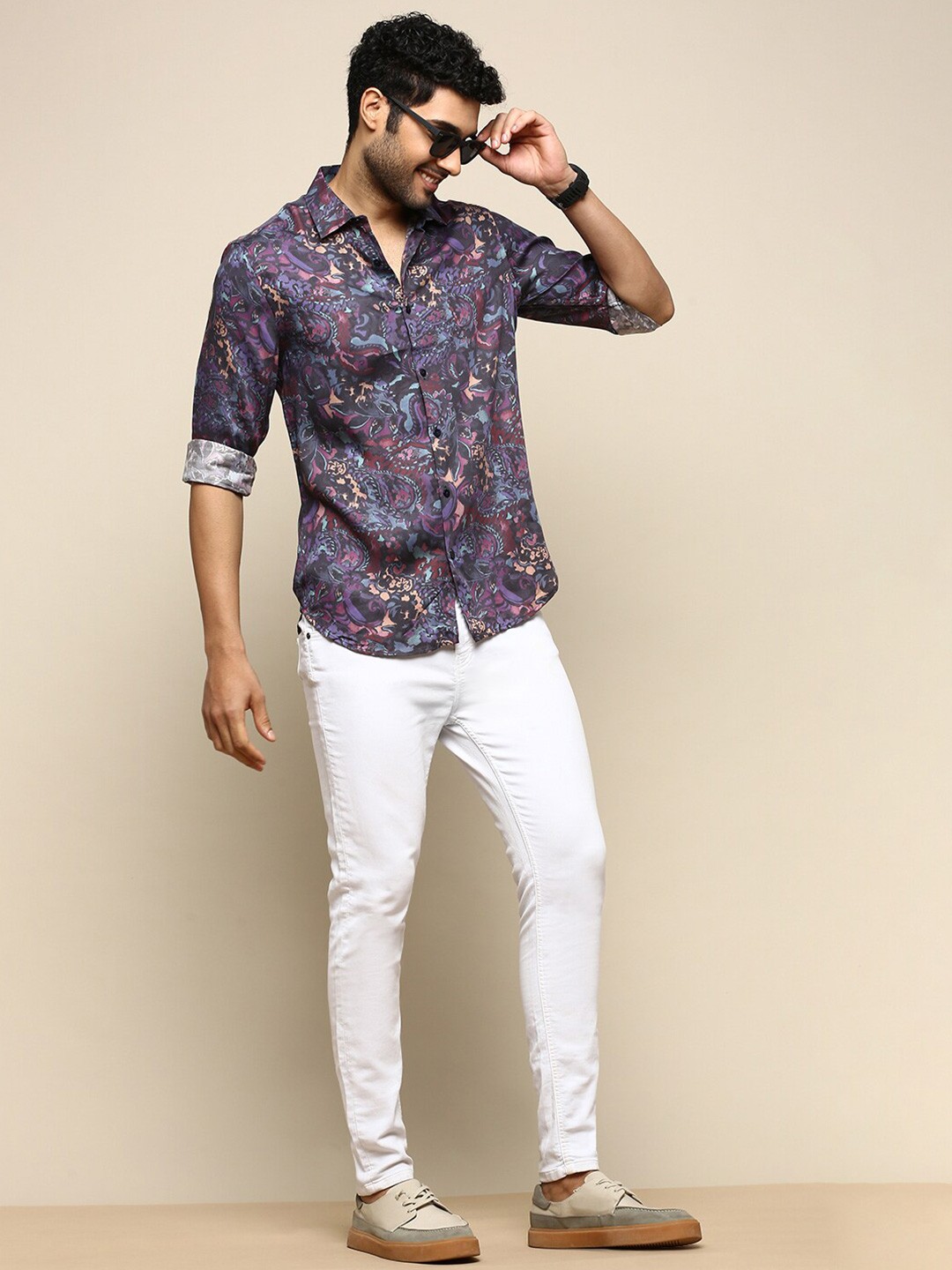 

INVICTUS Club Slim Fit Abstract Printed Spread Collar Cotton Casual Shirt, Multi