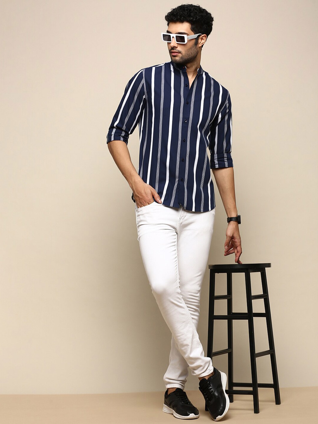 

INVICTUS Sport Slim Fit Vertical Striped Cotton Casual Shirt, Navy blue