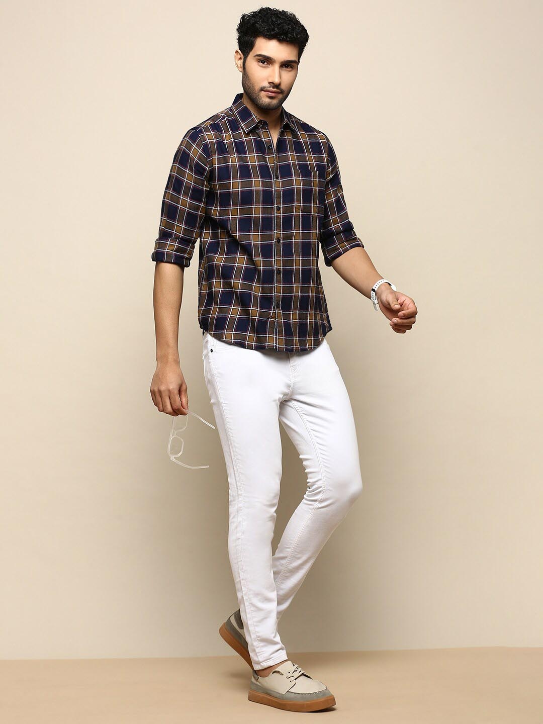 

INVICTUS Sport Slim Fit Tartan Checks Twill Weave Cotton Casual Shirt, Navy blue