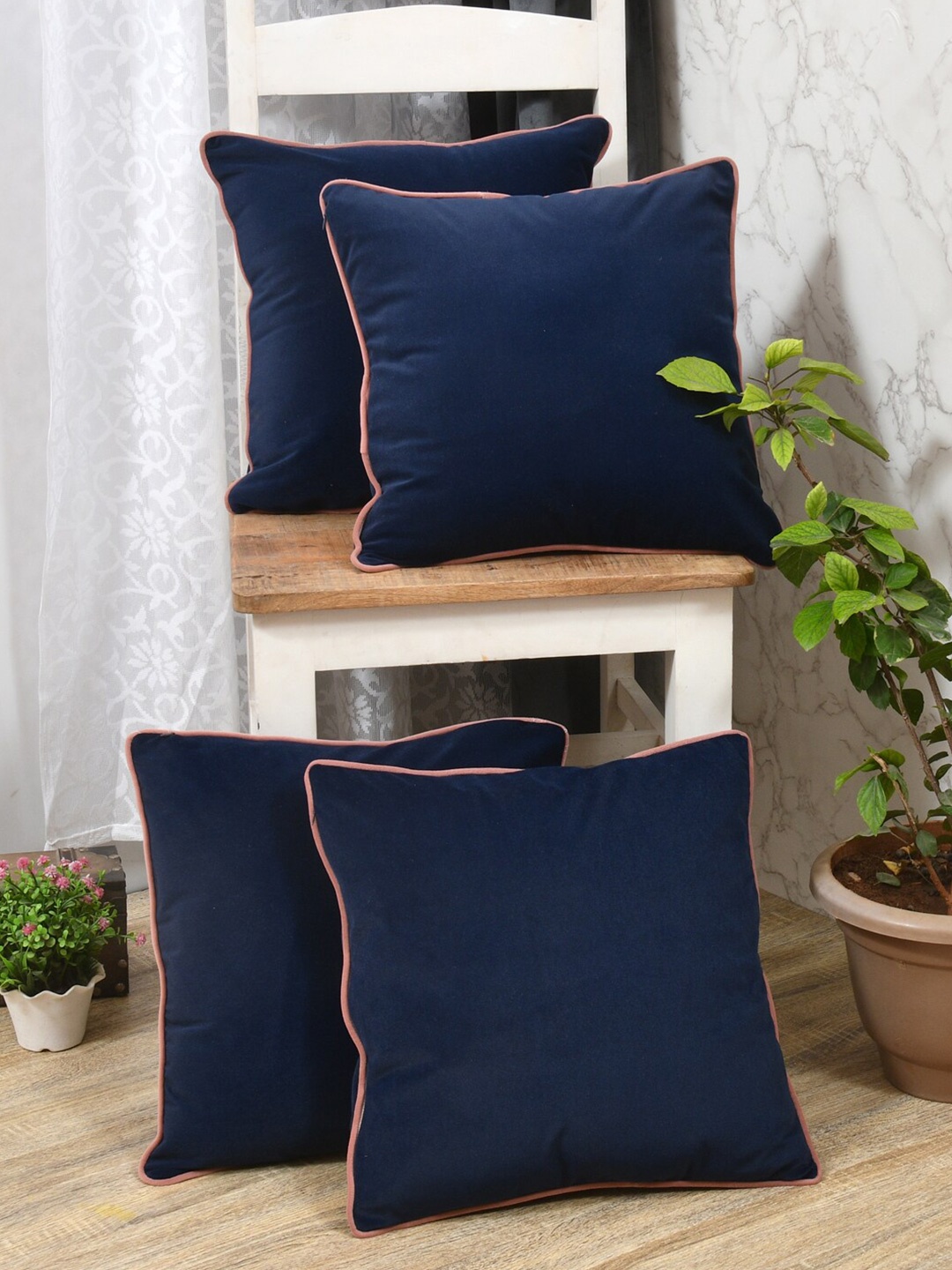 

Clasiko Blue & Pink 4 Pieces Velvet Square Cushion Covers