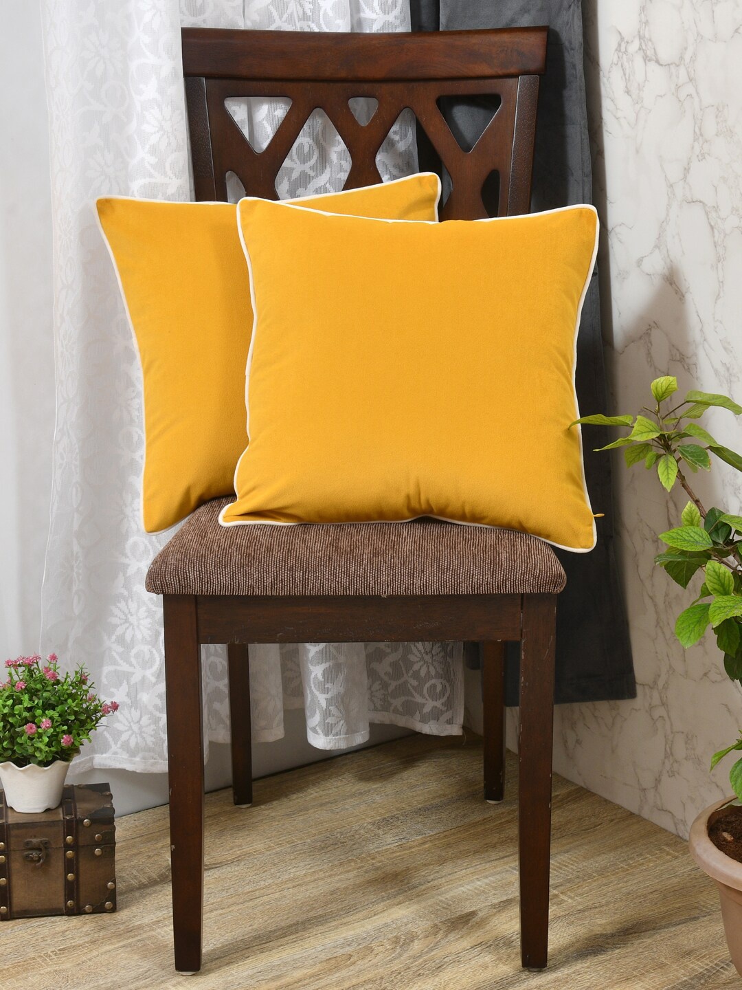 

Clasiko Yellow & White 2 Pieces Velvet Square Cushion Covers