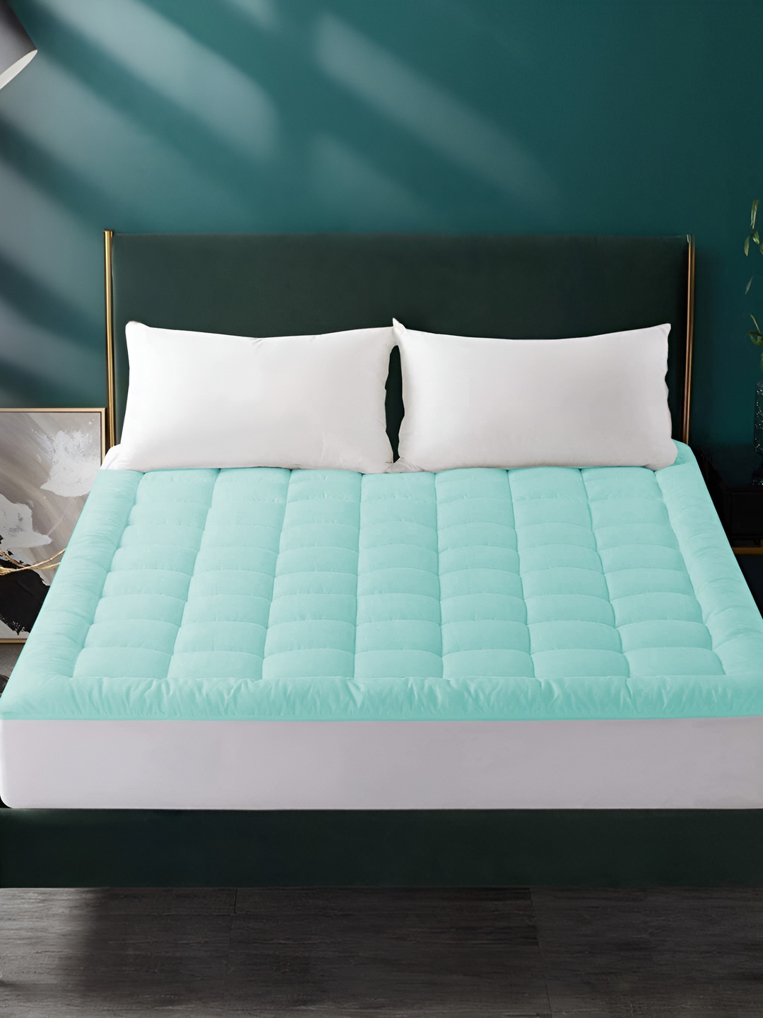 

LINENOVATION Turquoise Blue Breathable Single Mattress Protector