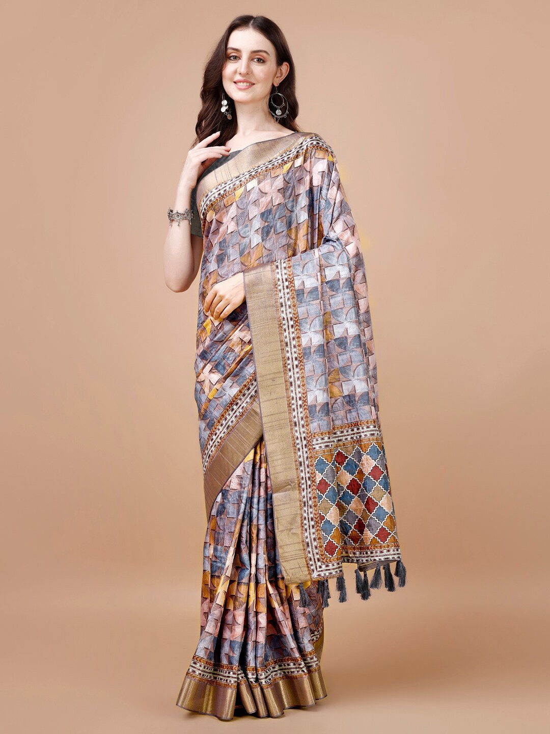

JUST FASHION Floral Printed Zari Silk Blend Tussar Saree, Grey