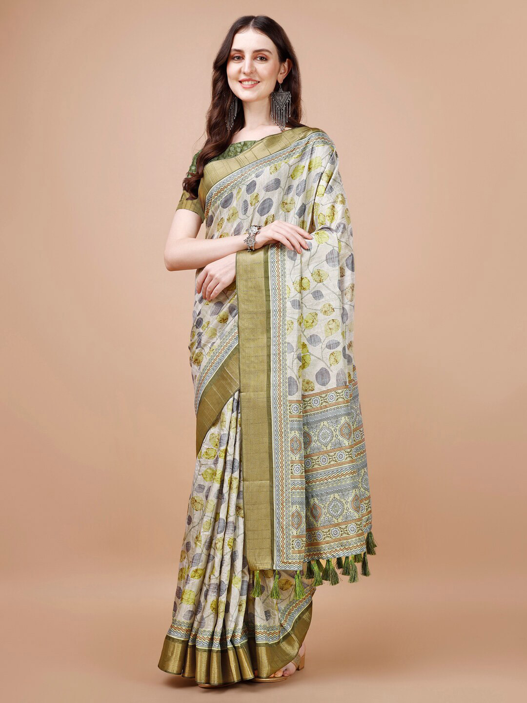 

JUST FASHION Floral Printed Zari Silk Blend Tussar Saree, Green