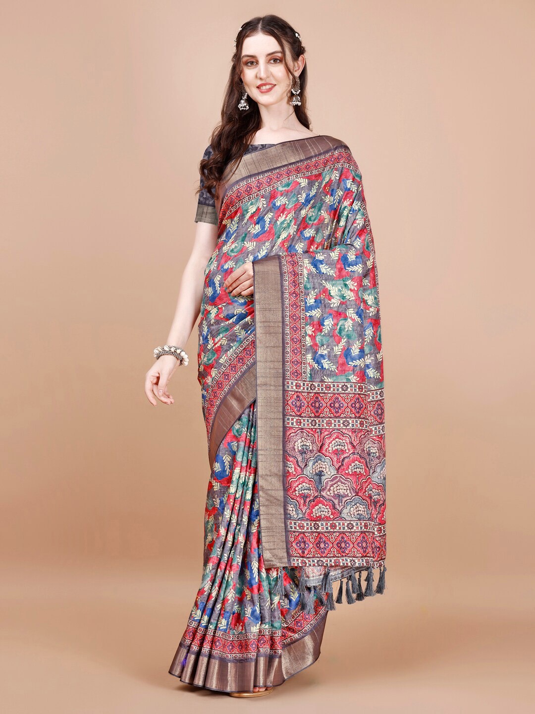 

JUST FASHION Floral Printed Zari Silk Blend Tussar Saree, Red