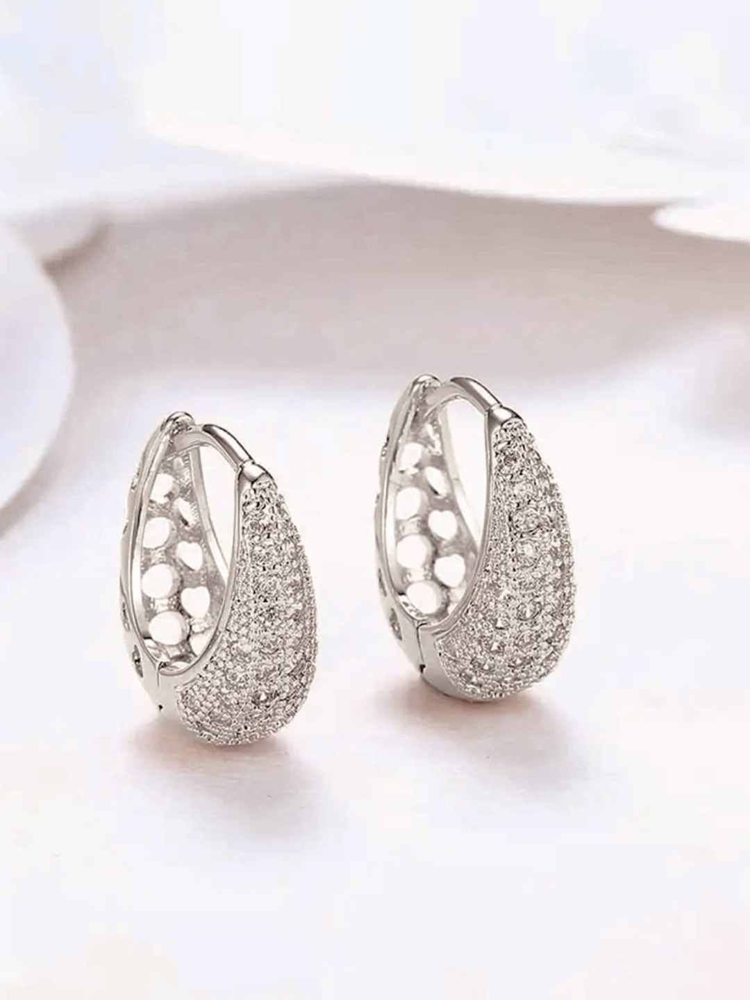

ATIBELLE Silver Plated Hoop Earrings