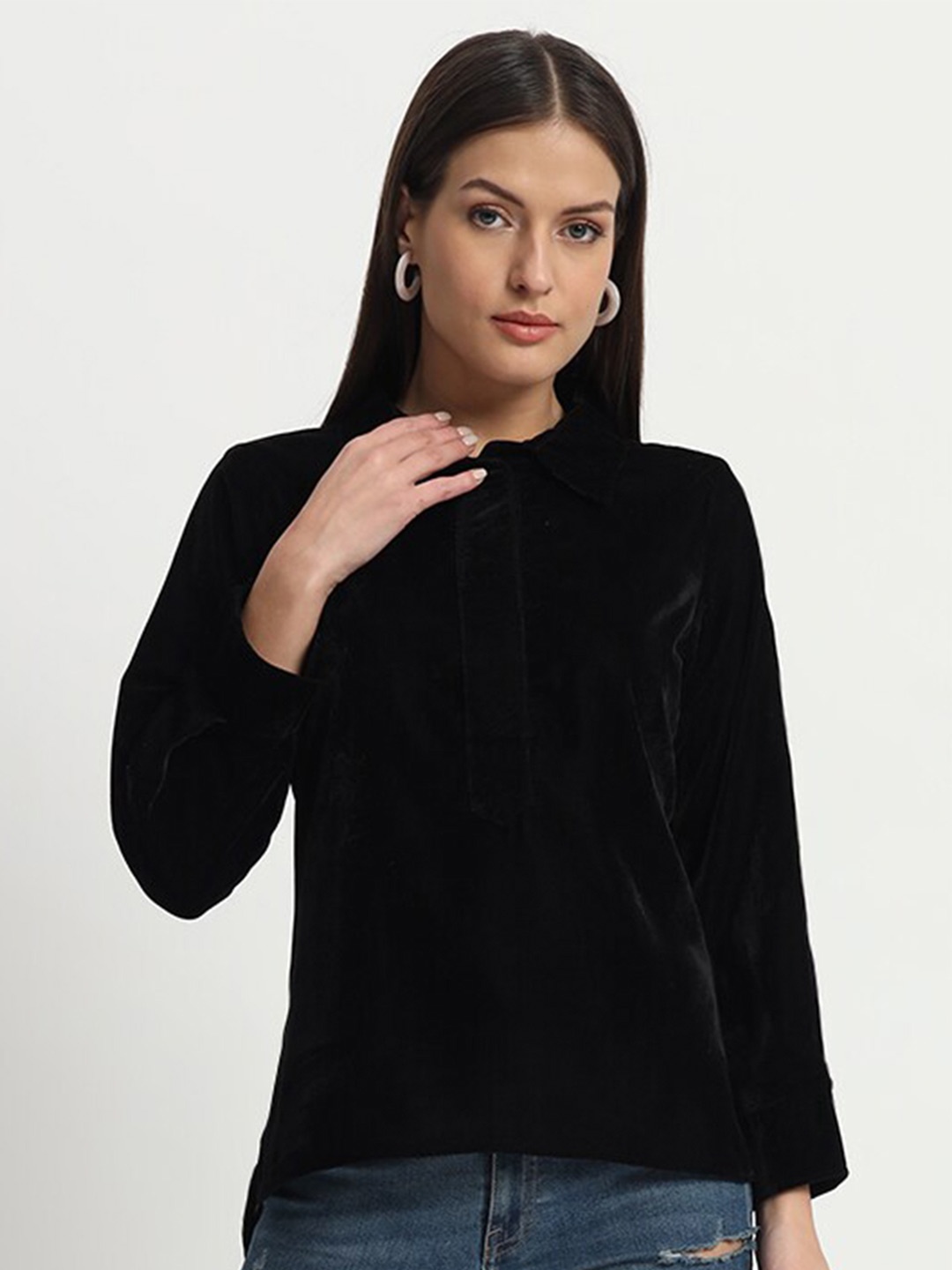 

ISAM Round Neck Long Sleeves Top, Black