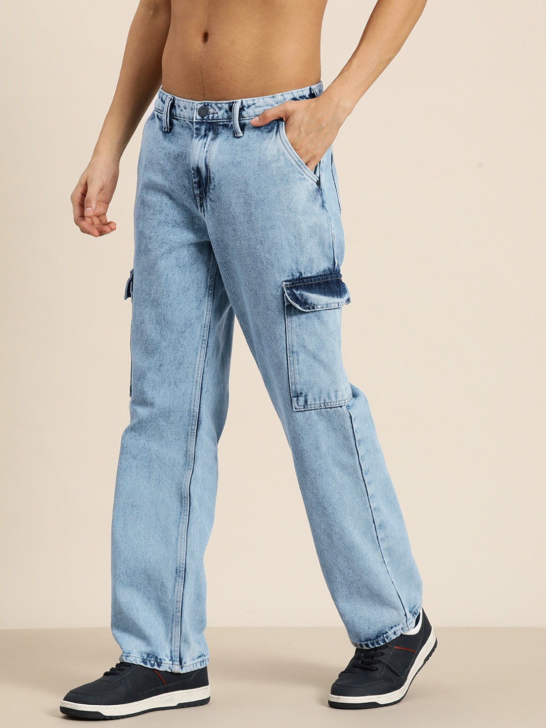 

HERE&NOW Men Cargo Fit Light Fade Jeans, Blue