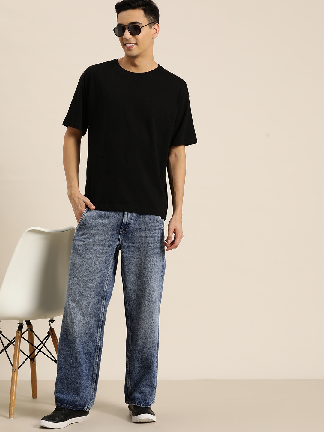 

HERE&NOW Men Baggy Fit Light Fade Stretchable Jeans, Blue