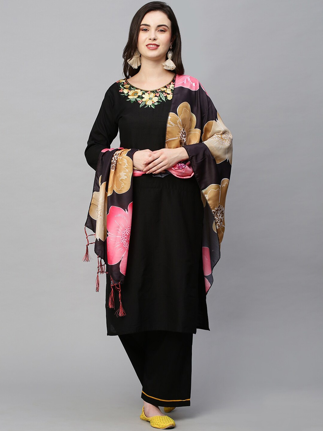 

AMRUTVARSHA CREATION Floral Thread Work Round Neck Kurta With Palazzos And Dupatta, Black