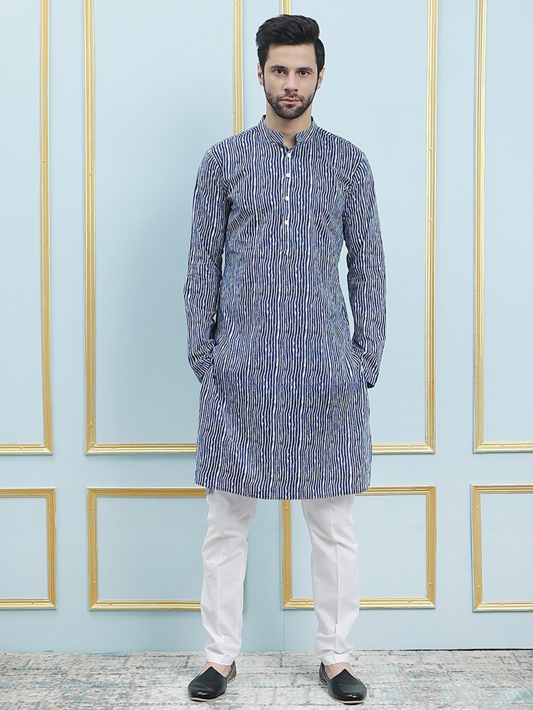 

See Designs Striped Printed Mandarin Collar Straight Kurta, Blue