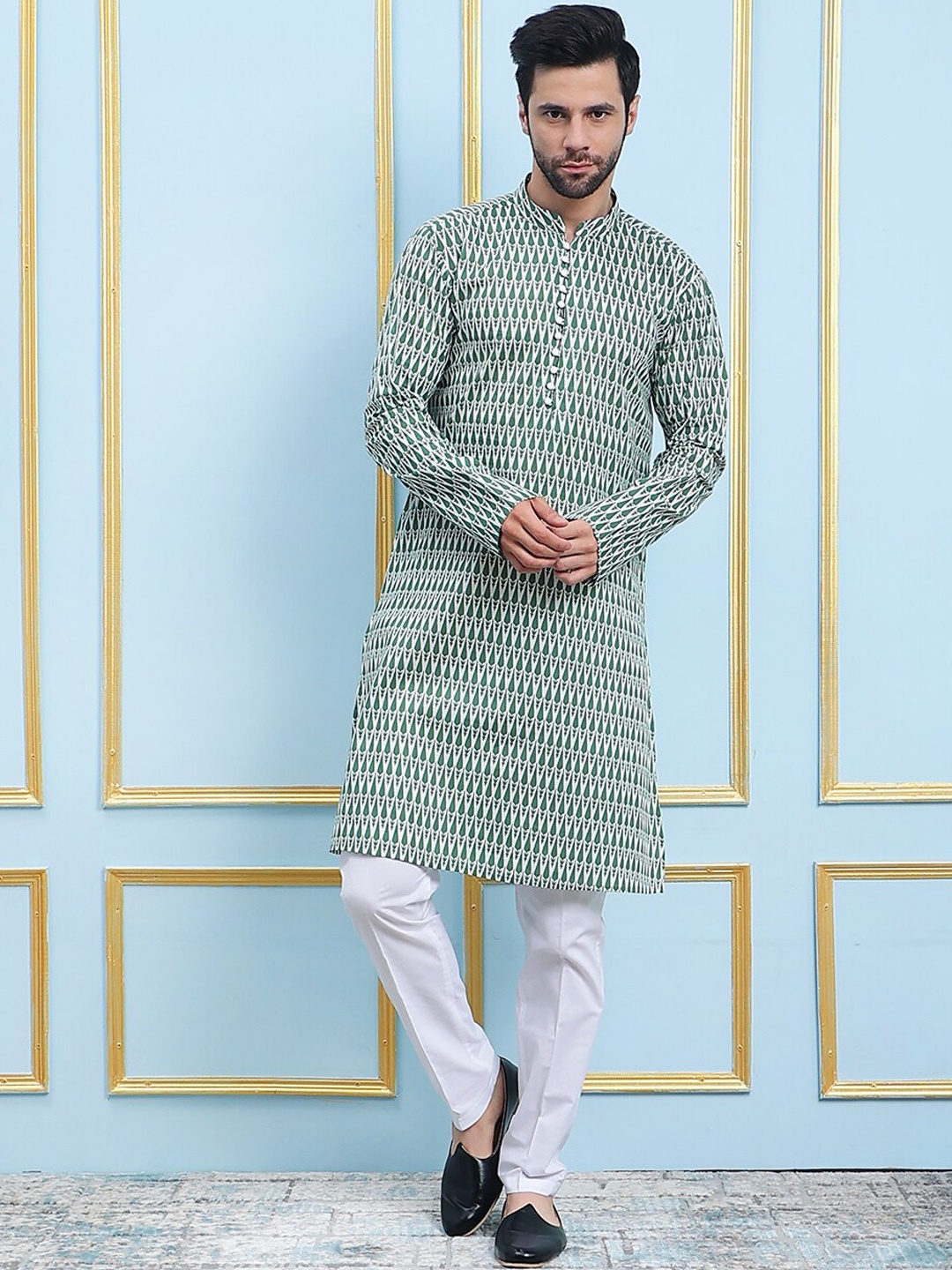 

See Designs Geometric Printed Mandarin Collar Long Sleeves Straight Kurta, Green