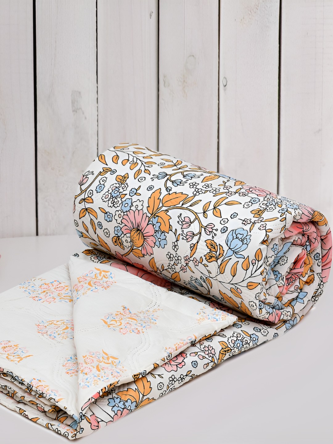 

RRC White & Brown Floral Microfiber Mild Winter Double Bed Comforter