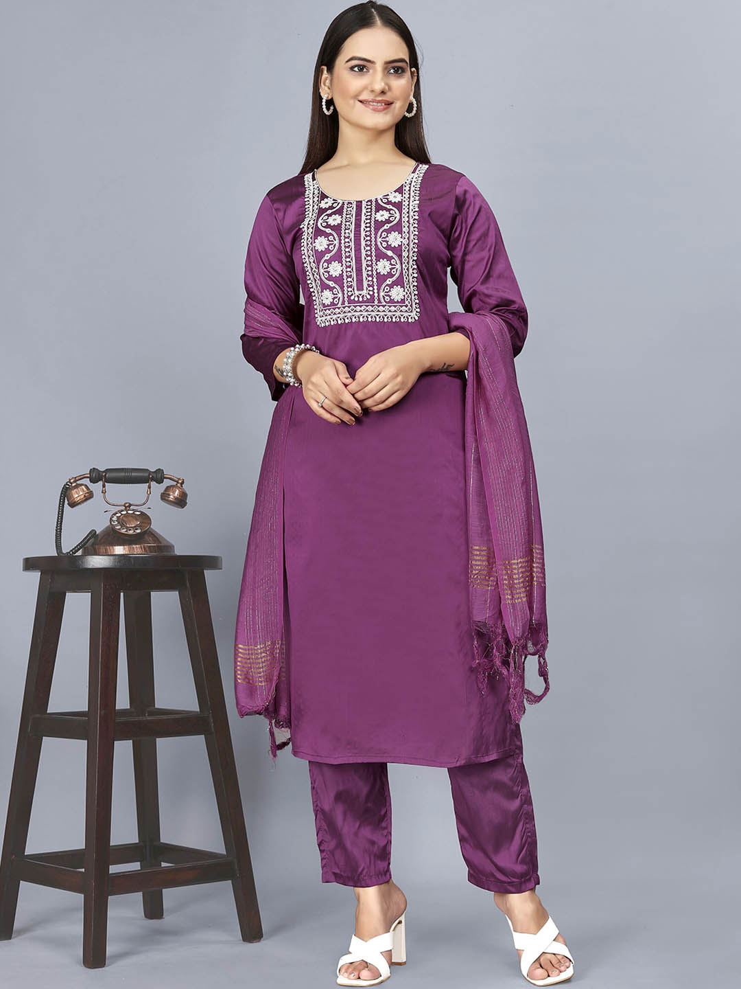 

AMRUTVARSHA CREATION Floral Yoke Design Round Neck Straight Kurta with Palazzos & Dupatta, Purple