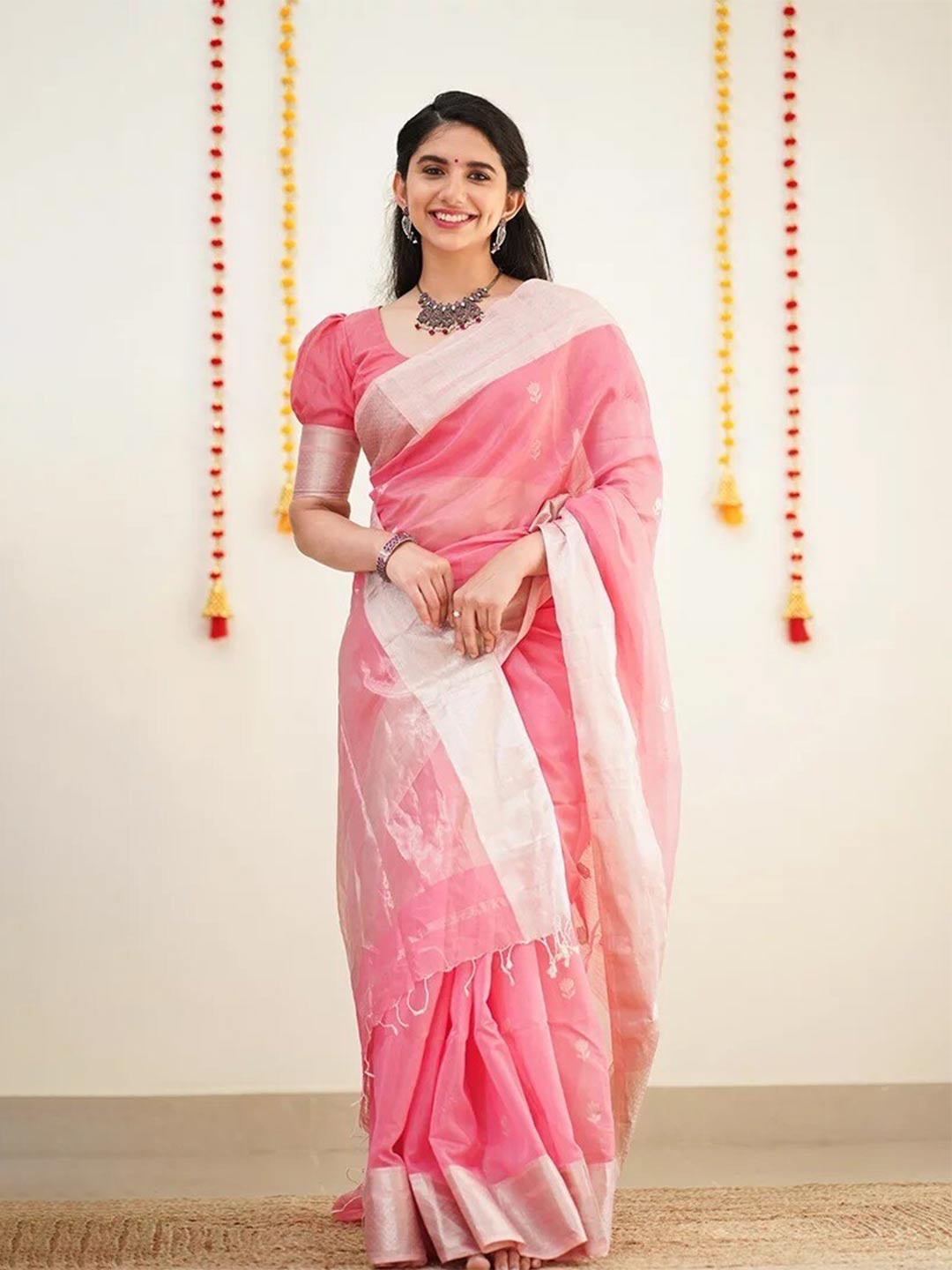 

DIVASTRI Ethnic Motifs Woven Design Zari Pure Silk Kanjeevaram Saree, Pink