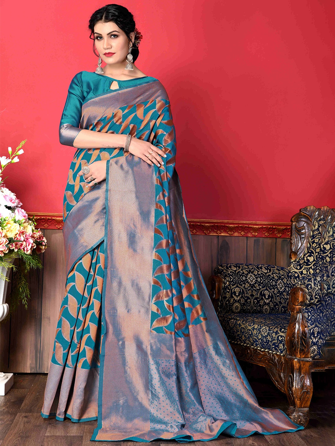 

Ashiya Fab Geometric Woven Design Zari Kanjeevaram Saree, Blue