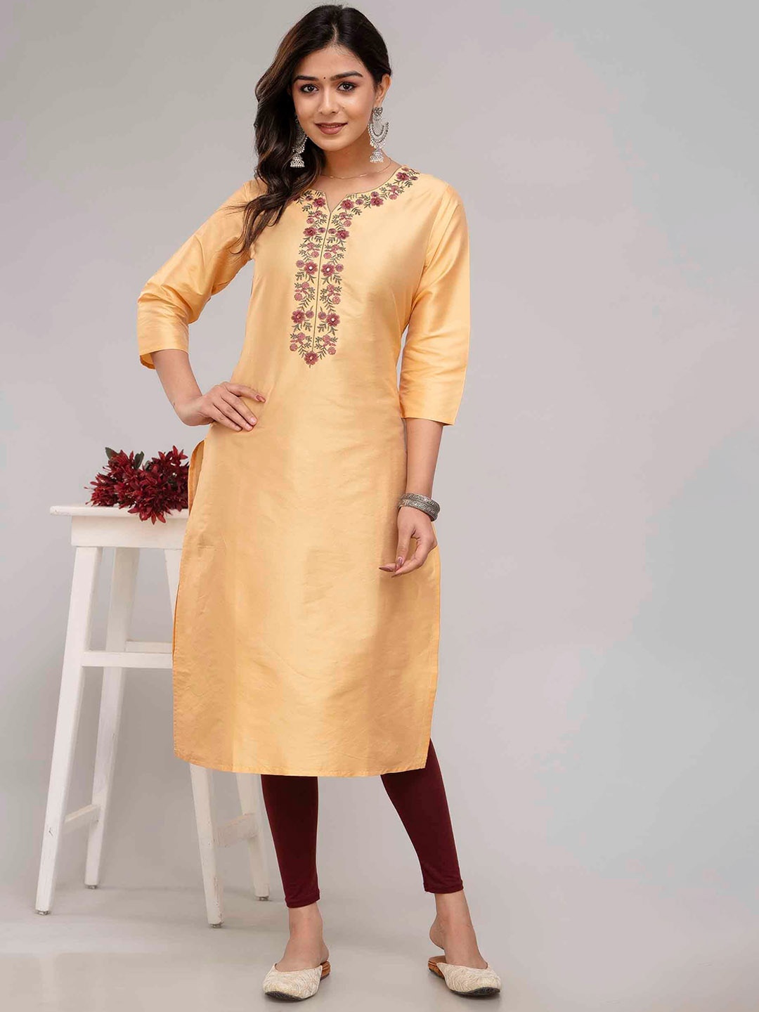 

KALINI Embroidered Regular Thread Work Round Neck Straight Kurta, Cream