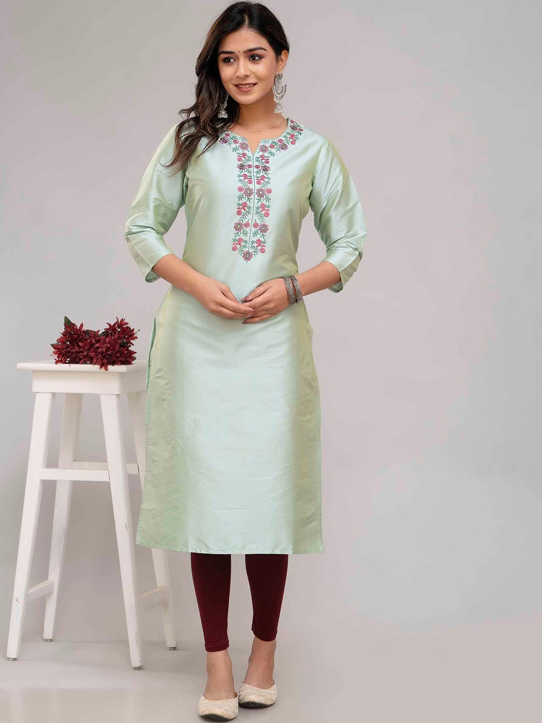 

KALINI Embroidered Regular Thread Work Round Neck Straight Kurta, Green