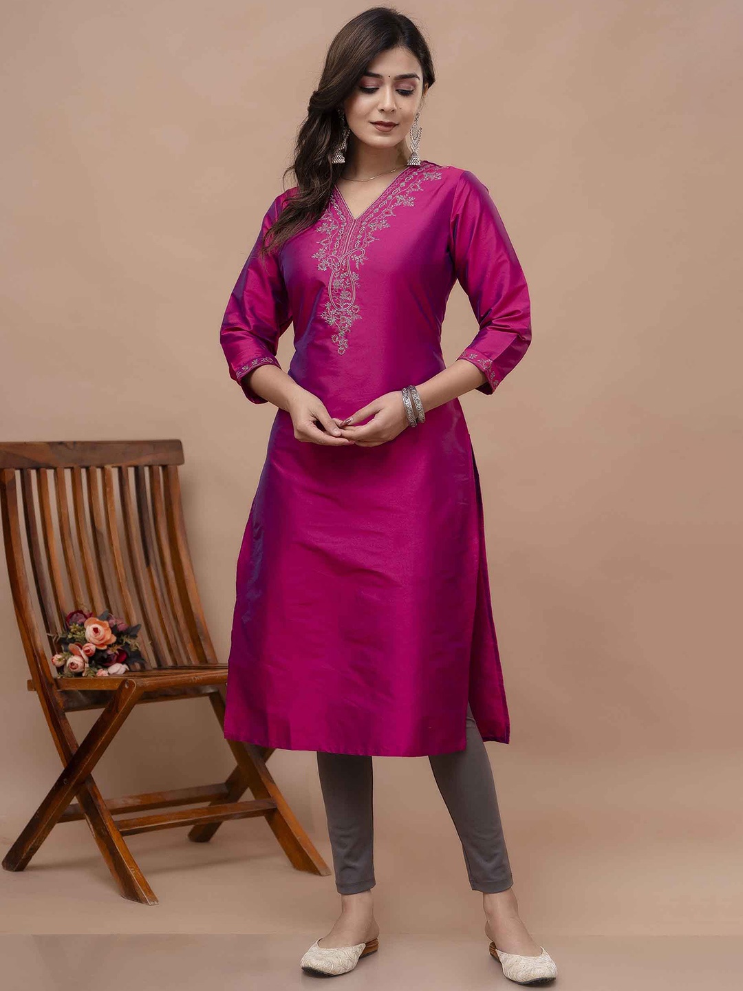

KALINI Embroidered Regular Thread Work V-Neck Straight Kurta, Purple