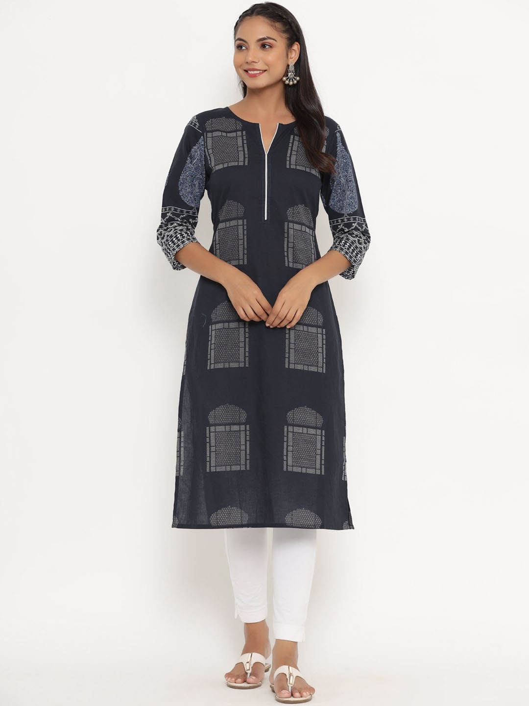 

mirari Black & White Ethnic Motifs Notched Neck Cotton Straight Kurta