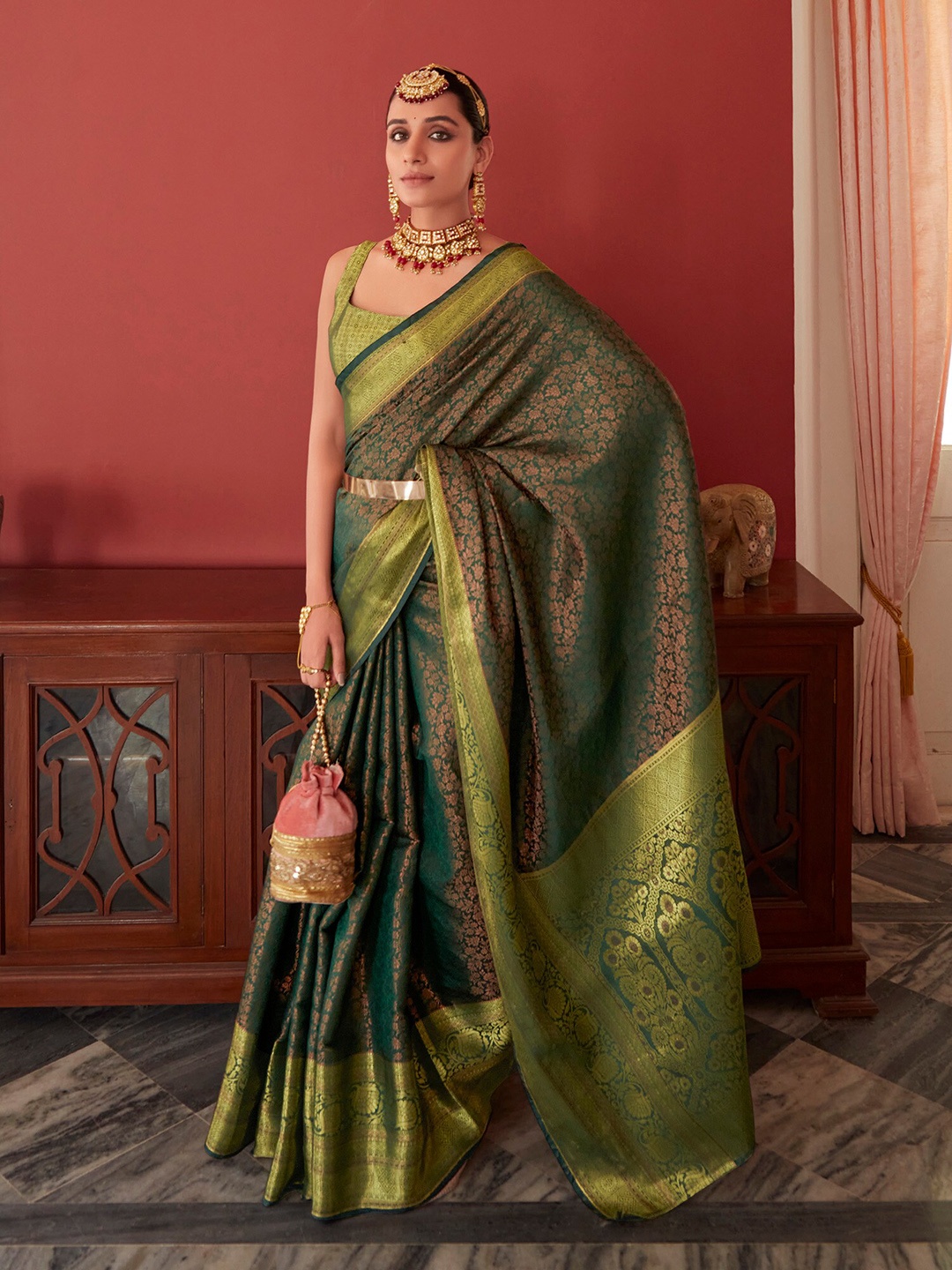 

elora Ethnic Motifs Woven Design Zari Detailed Kanjeevaram Saree, Green