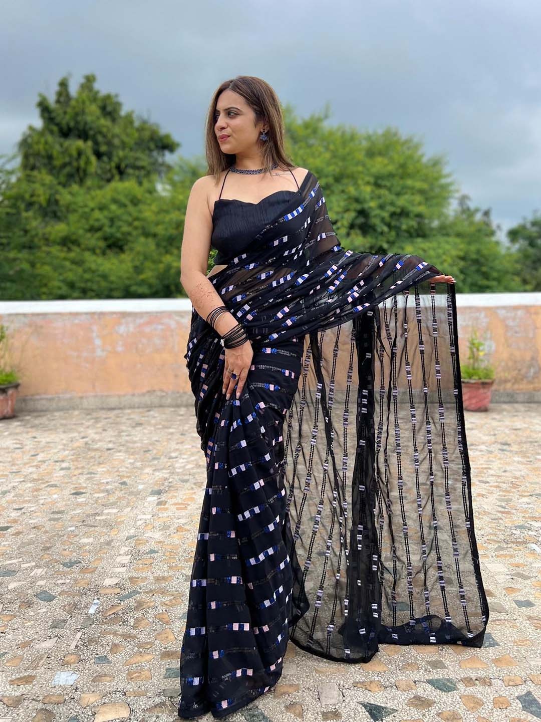 

Ekasya Striped Embellished Sequinned Saree, Black
