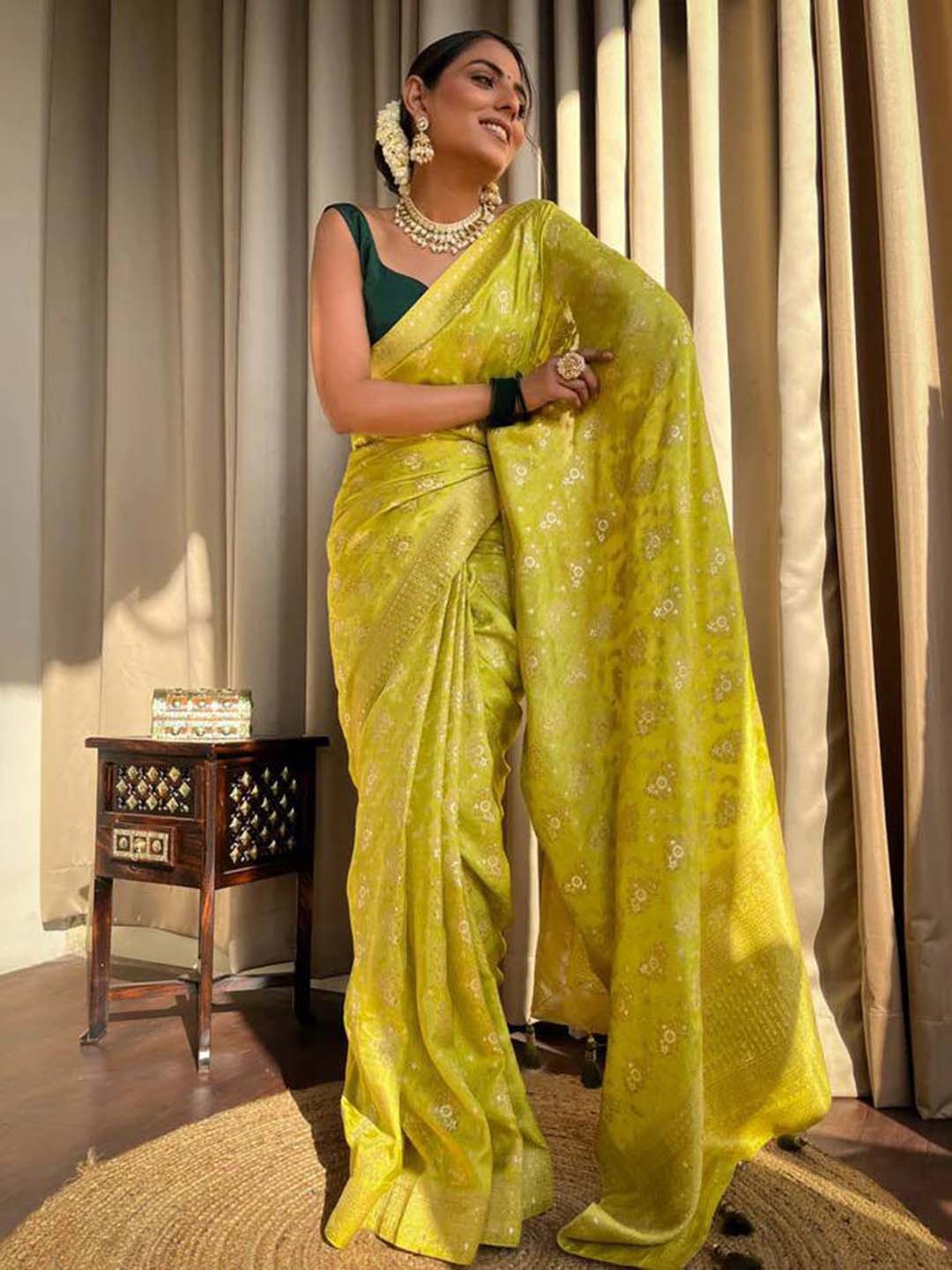 

bansari textiles Floral Woven Design Zari Jacquard Pure Silk Banarasi Saree, Lime green