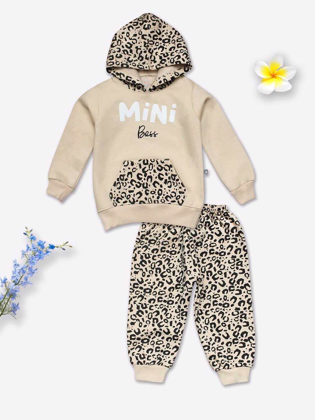 

Moms Love Infants Girls Printed Sweatshirt With Trousers, Beige