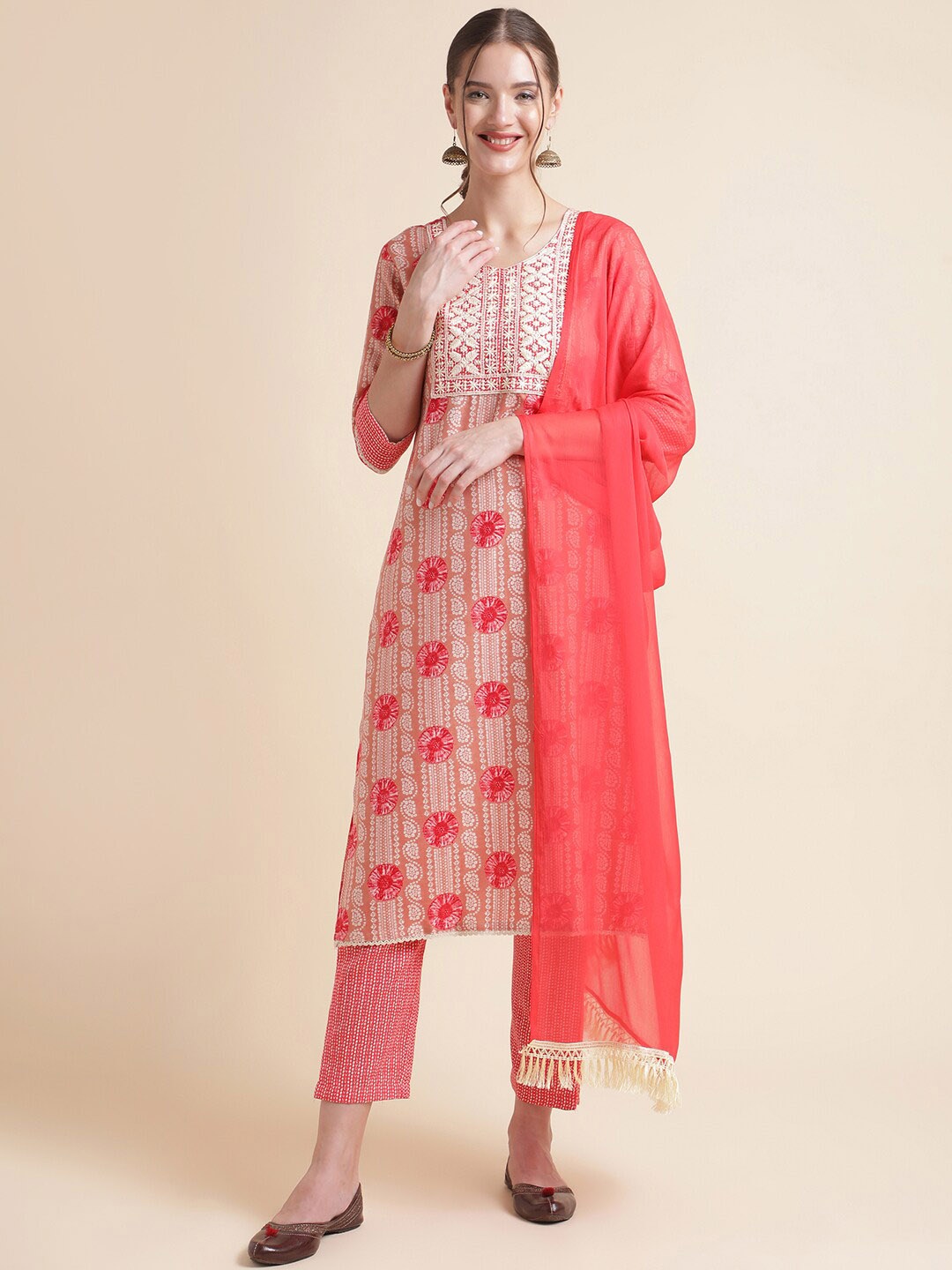 

NAINVISH Floral Embroidered Thread Work Round Neck Straight Kurta with Trousers & Dupatta, Peach